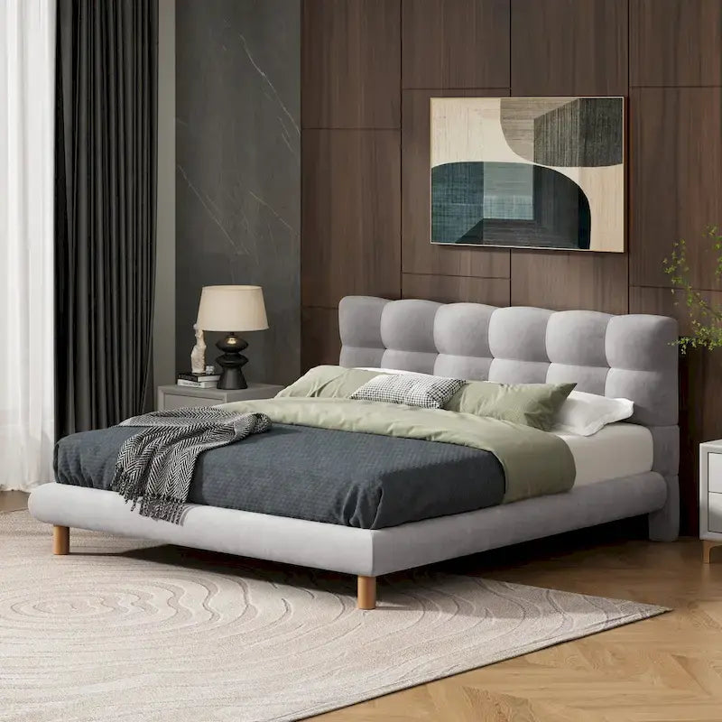 Boucle Upholstered Platform Bed with Cookie-Shaped Headboard and Rubber Wood Legs